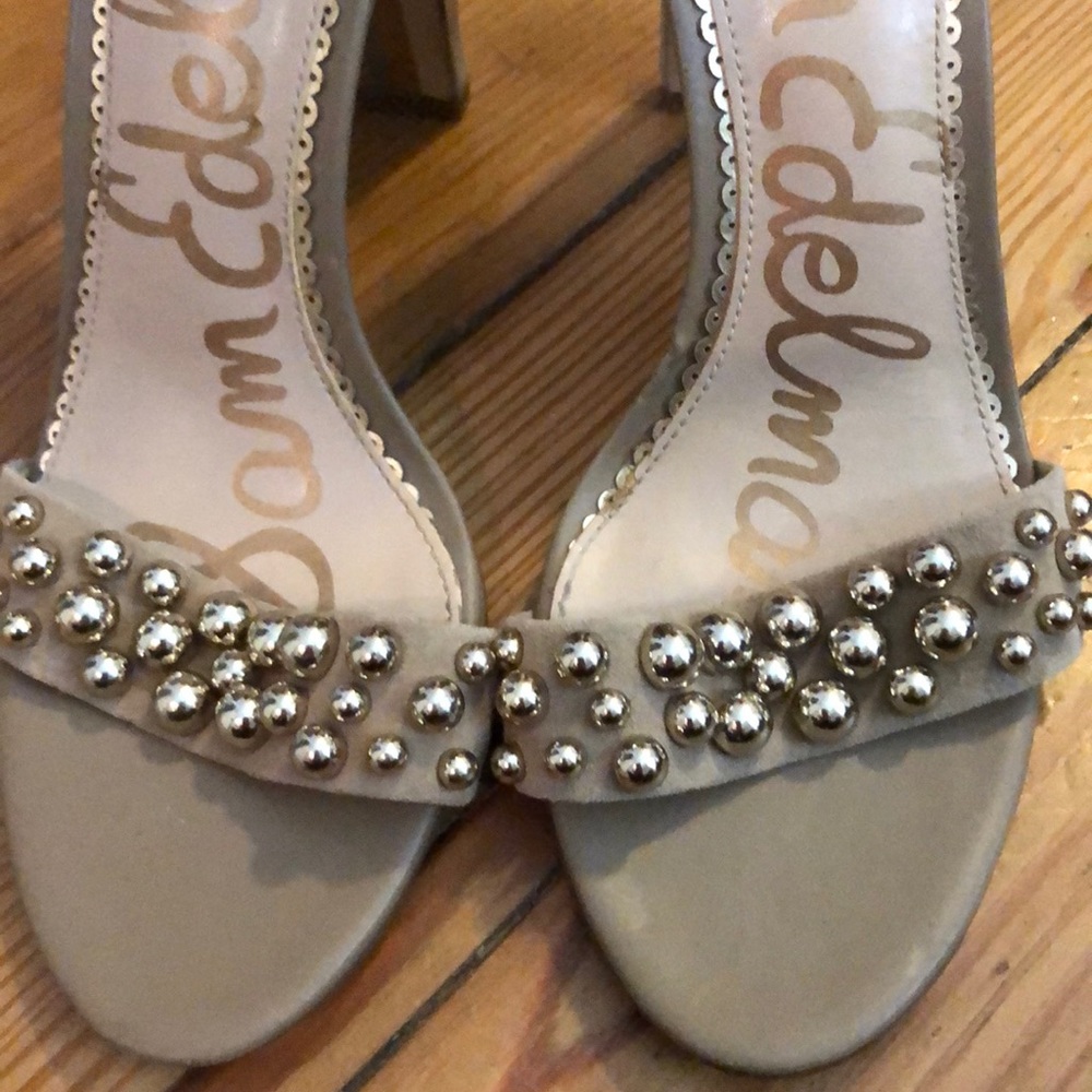 Sam Edelman tan suede beaded heels sz 6.5 - Picture 5 of 6
